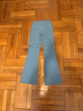 Nike Women Zenvy Teal Flare Leggings